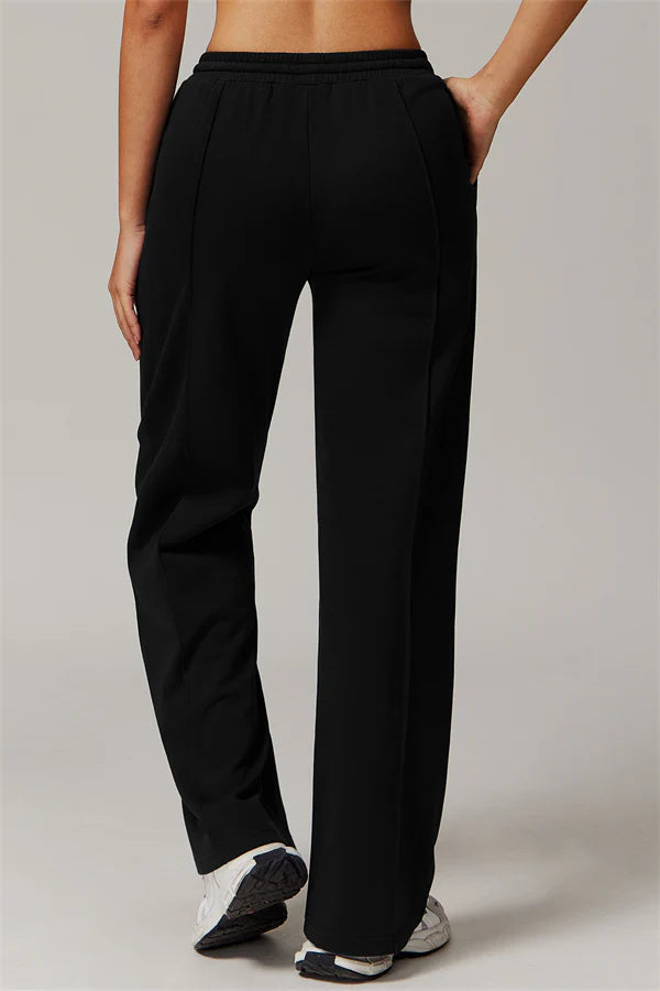 The Motion Crop Top Sweatpants 2-Piece Set