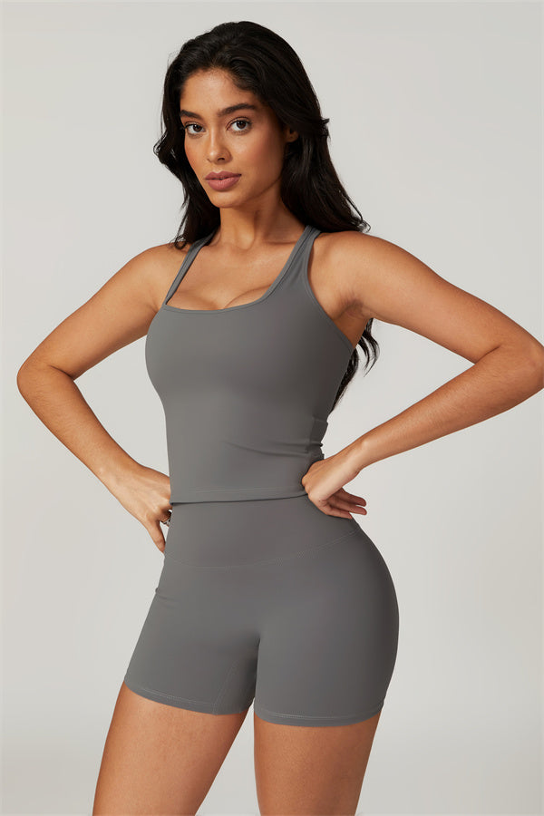The Dynamic Crop Top Shorts 2-Piece Set