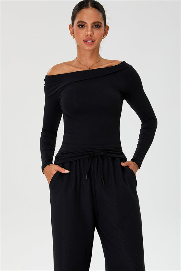 The Rush Off-shoulder T-shirt Sweatpants 2-Piece Set