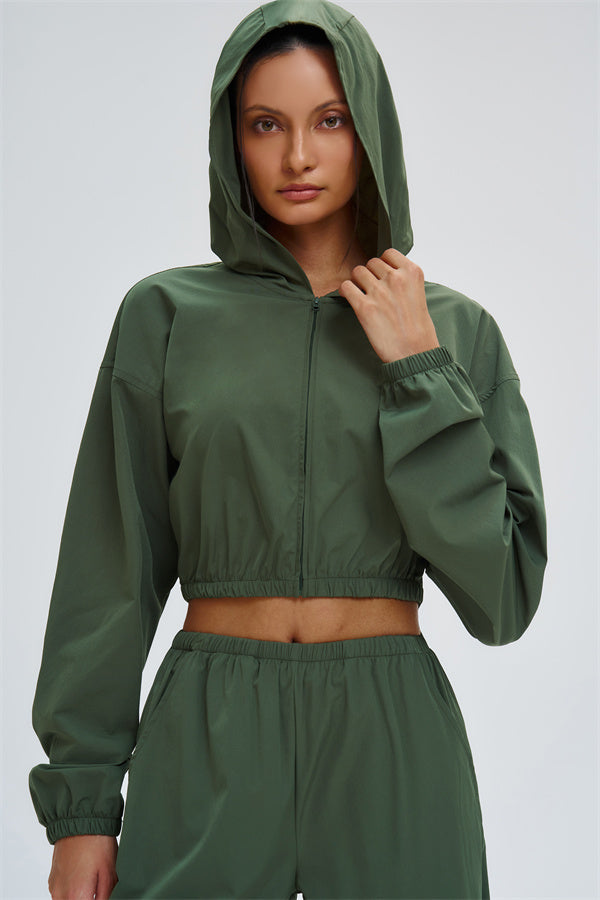 The Svelte UV protection Crop Hoodie Sweatpants 2-Piece Set