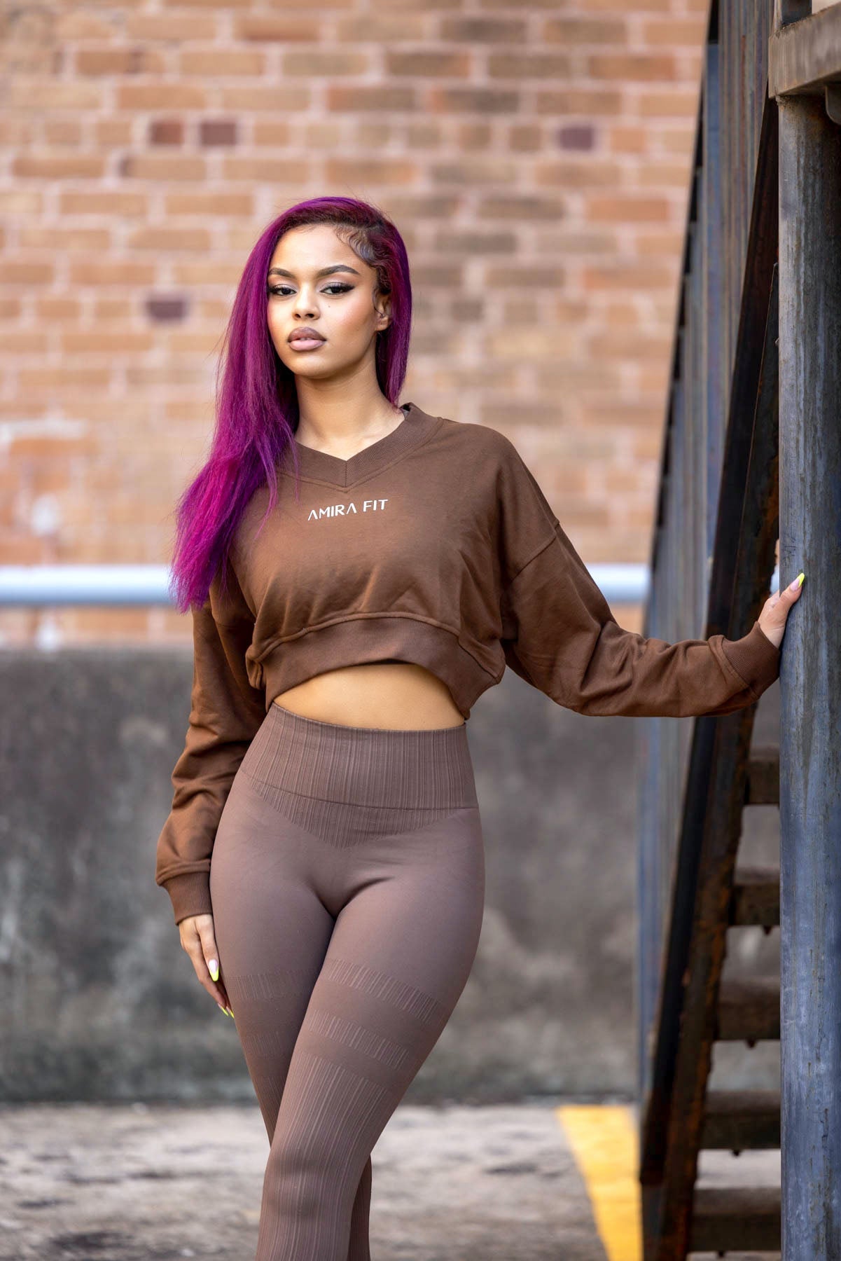 Jazmine Crop Sweatshirt (brown)