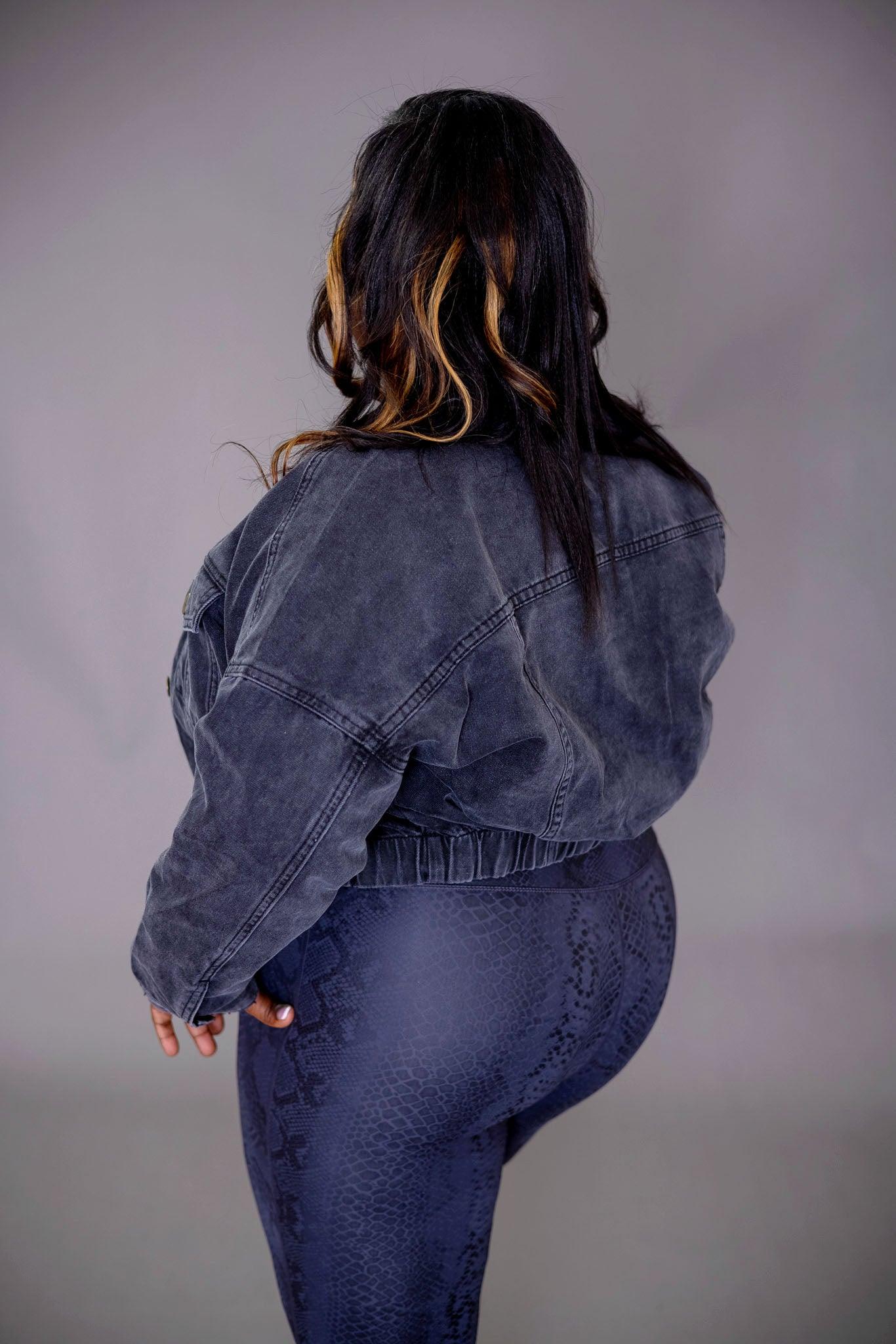 Raw & Ribbed Crop Denim Jacket (black)