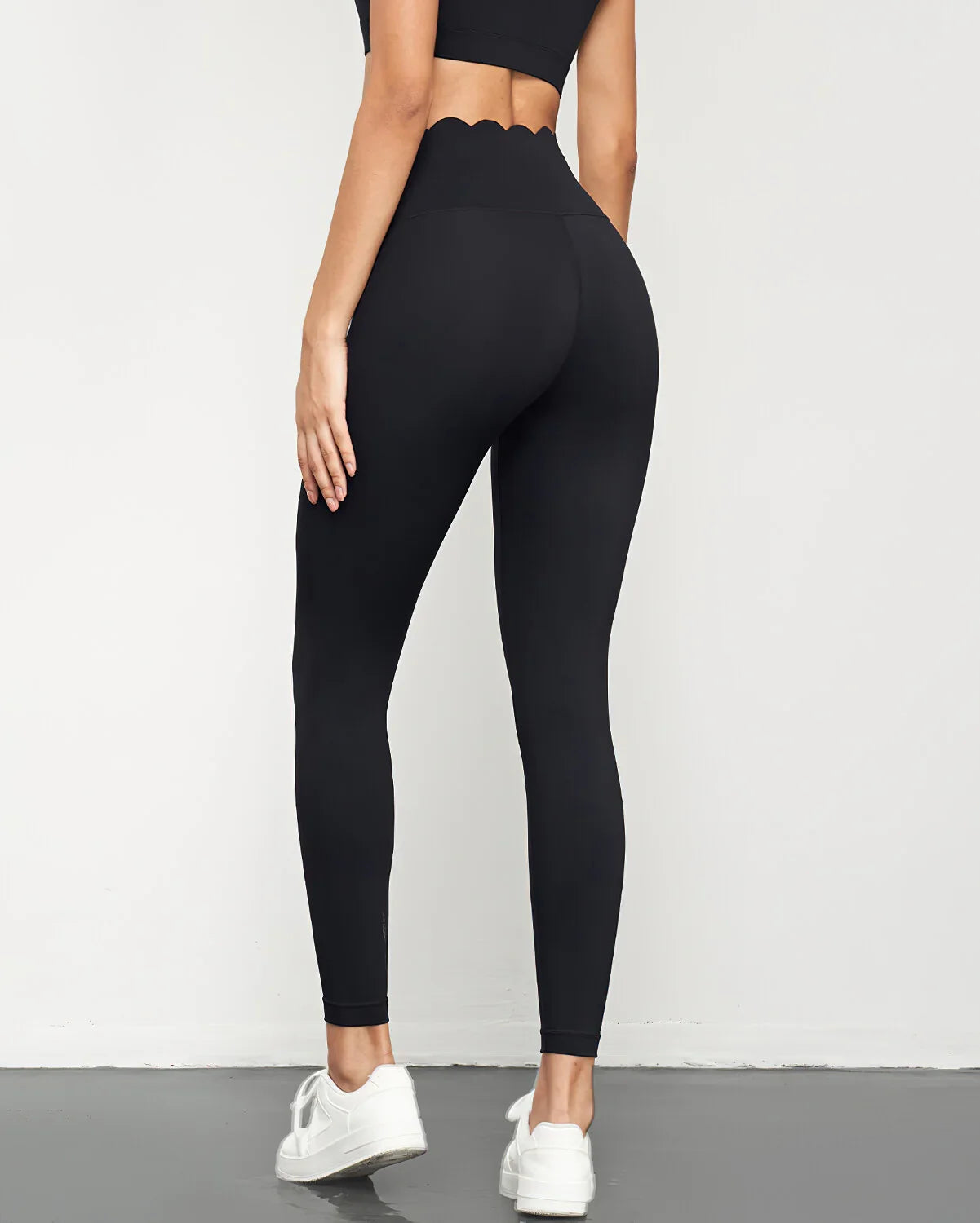 Hello Day Scalloped Waist High Rise Leggings