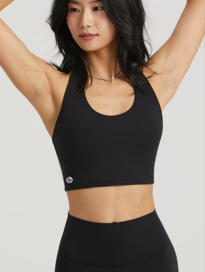 Halter Sports Bra – Sleek & Supportive Activewear Essential