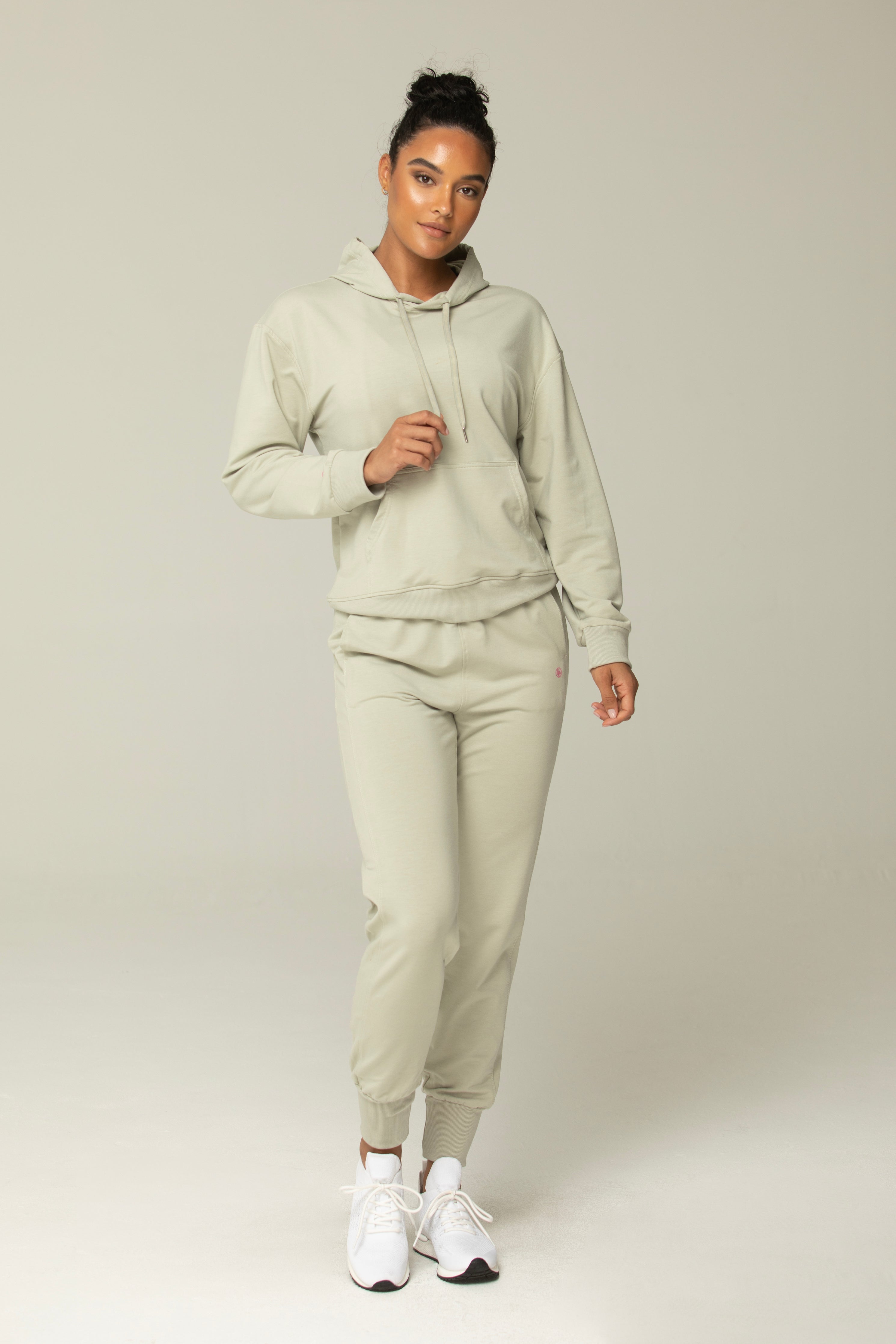 Luna Relaxed Fit Jogger Pants – Everyday Women’s Lounge & Athleisure Wear | Sage Green