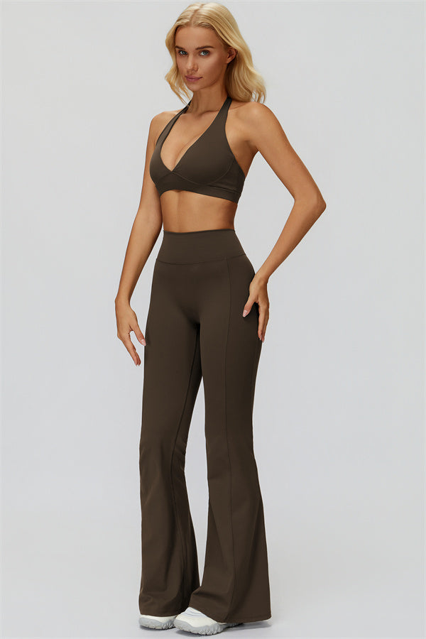 The Fyra Sports Bra Flared Leggings 2-Piece Set